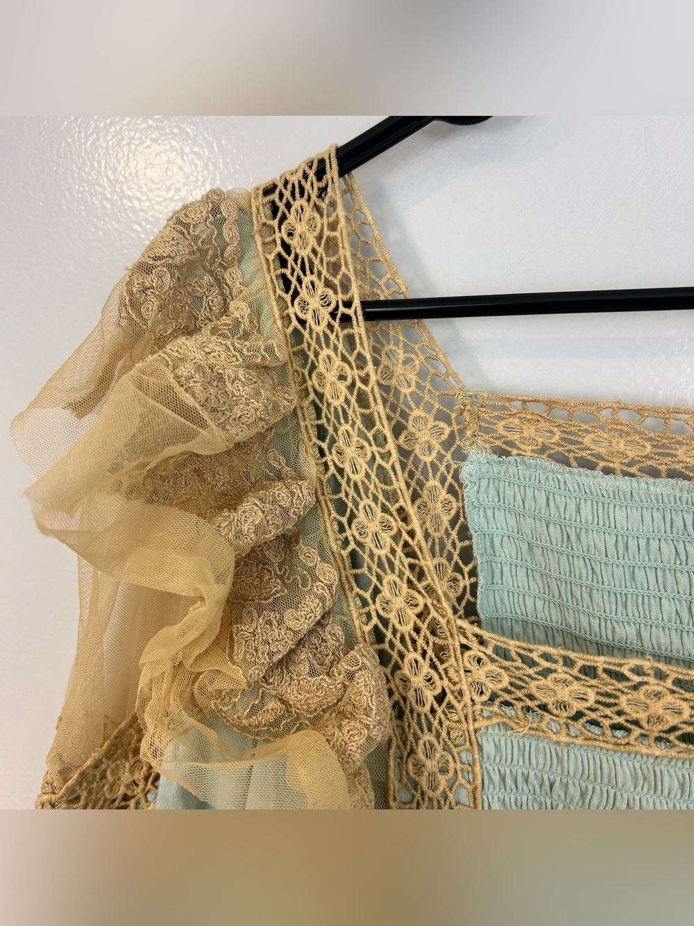 NWT Forever That Girl Blue/Tan Ruffle Lace Peplum Fairy Top Large Anthropologie - Picture 5 of 16